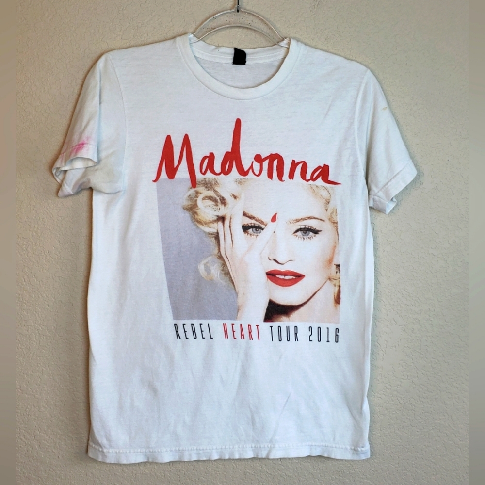 Madonna Rebel Heart Tour 2016 merch tshirt